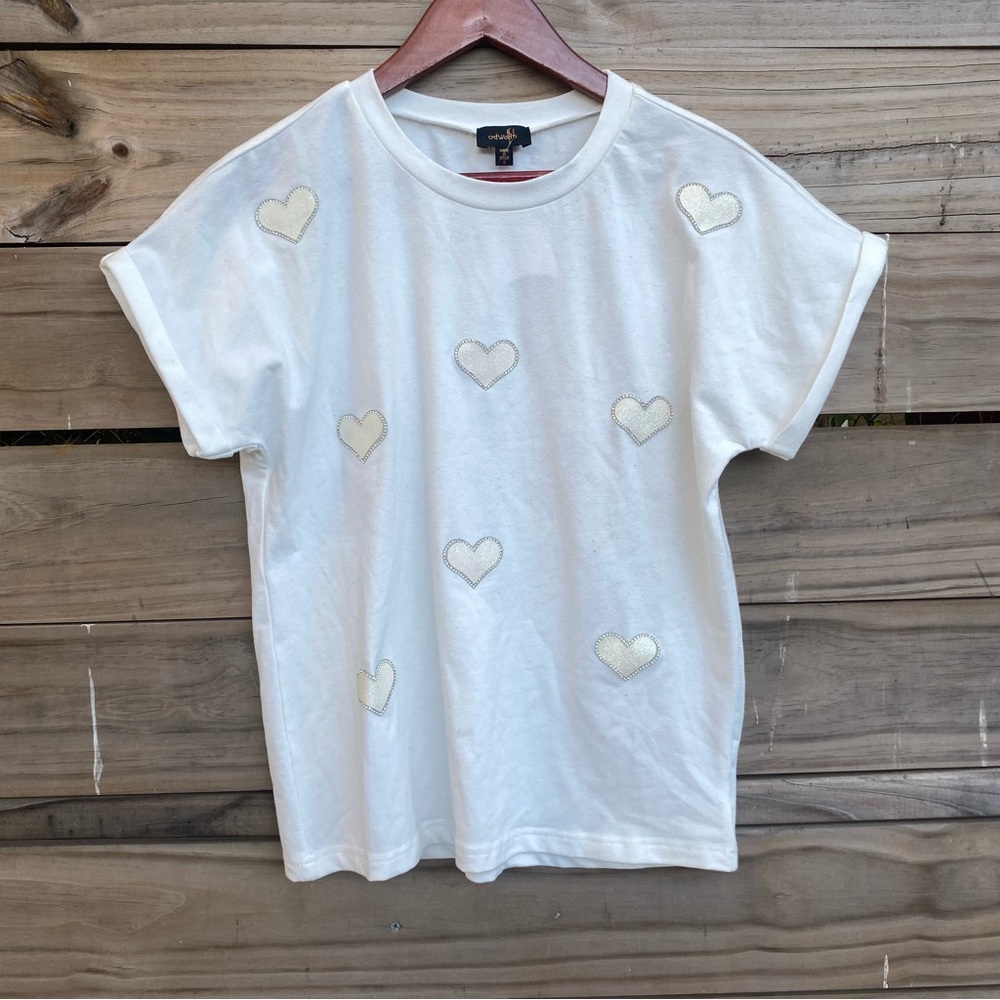 White Short Sleeve Tee with Heart Pattern